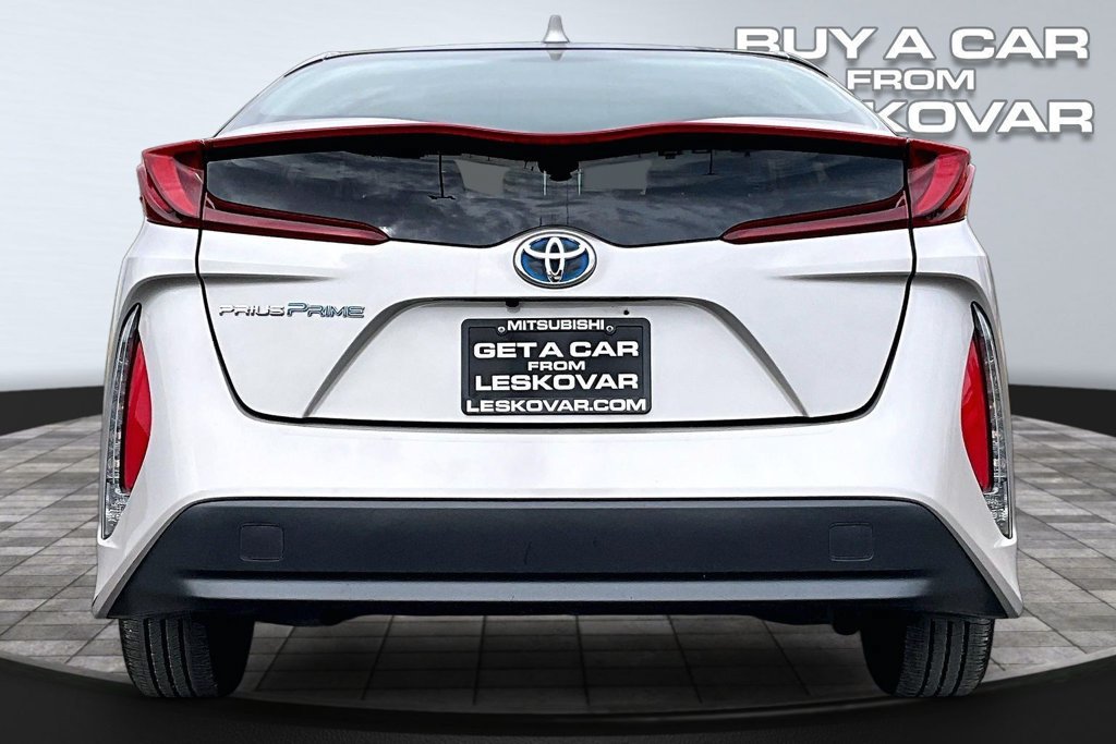 Used 2022 Toyota Prius Prime LE FWD image 4