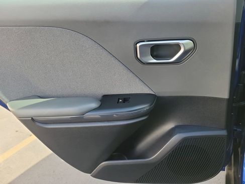 Used 2025 Kia K4 EX image 14