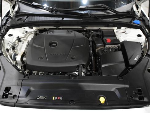 Used 2017 Volvo S90 T6 Momentum w/ Vision Package image 51