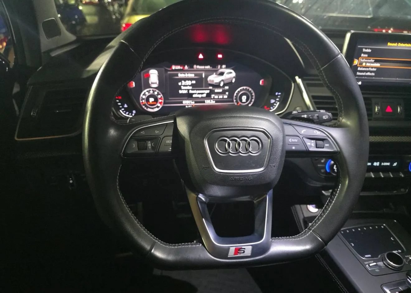 Used 2018 Audi SQ5 Prestige AWD/4WD image 12