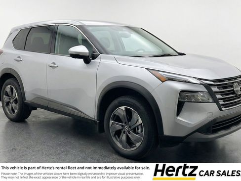 Used 2025 Nissan Rogue SV AWD/4WD image 1