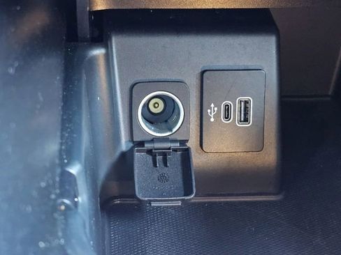 Used 2025 Ford Explorer ST-Line image 22