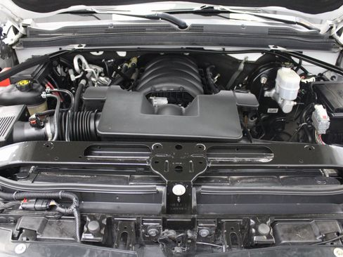 Used 2020 Chevrolet Suburban Premier image 6