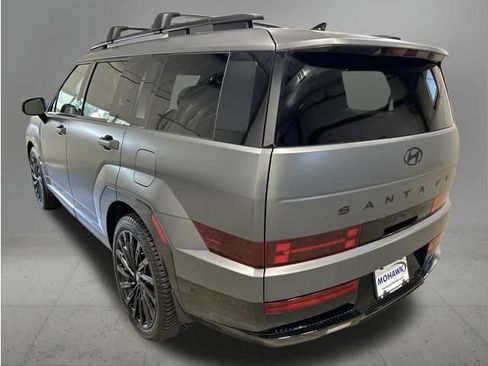 Used 2024 Hyundai Santa Fe Calligraphy AWD/4WD image 3