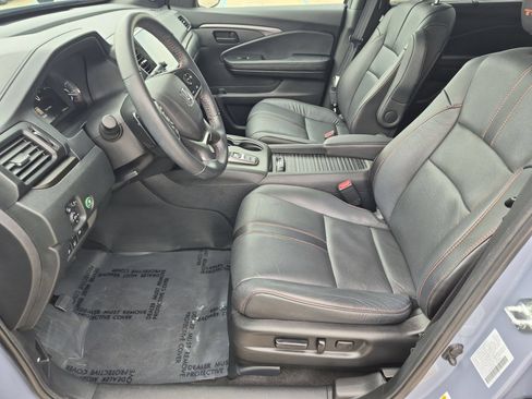 Used 2023 Honda Passport TrailSport image 11