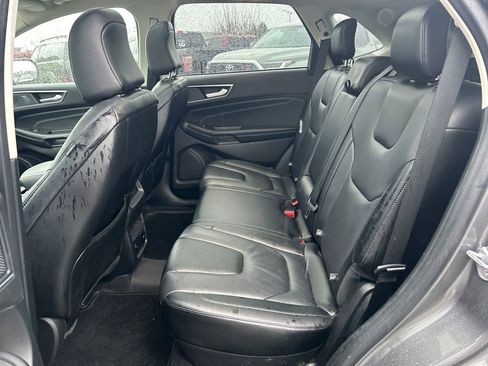 Certified 2022 Ford Edge Titanium w/ Class II Trailer Tow Package image 9