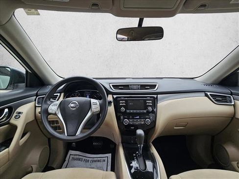Used 2016 Nissan Rogue SV FWD image 13