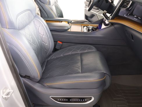 Used 2023 Jeep Grand Wagoneer Series III w/ Rear Seat Video Group 1 image 15