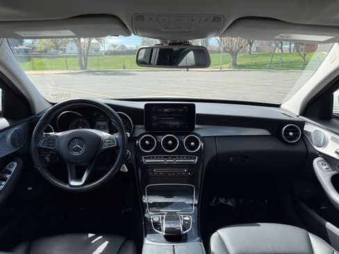 Used 2016 Mercedes-Benz C 300 4MATIC Sedan image 11