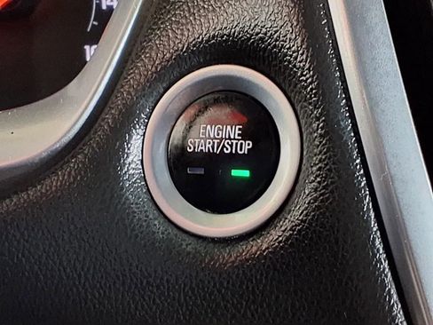 Used 2019 Chevrolet Traverse LT AWD/4WD image 27