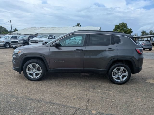 Used 2024 Jeep Compass Latitude AWD/4WD image 7
