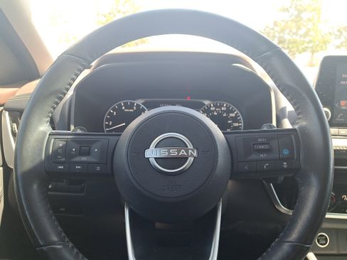 Certified 2023 Nissan Rogue SV w/ SV Premium Package image 21