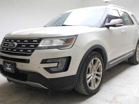 Used 2017 Ford Explorer Limited FWD image 1