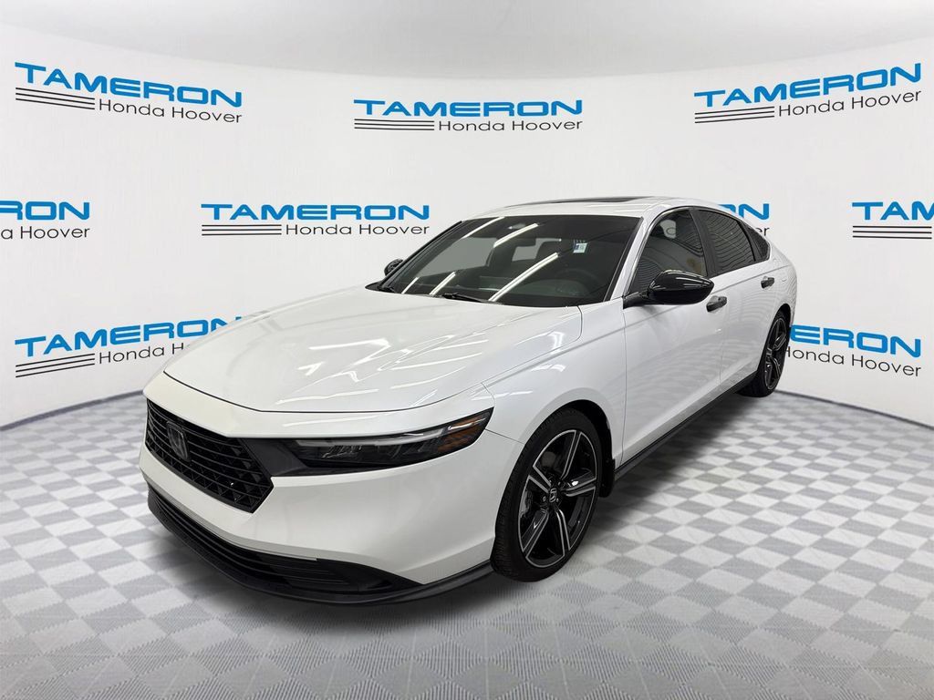 Used 2023 Honda Accord Sport image 1