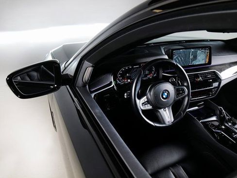 Used 2023 BMW M550i xDrive M550i xDrive w/ Executive Package image 27