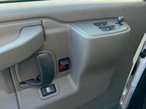 New 2025 Chevrolet Express 3500 w/ Power Convenience Package image 7