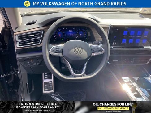 New 2026 Volkswagen Atlas SEL Premium R-Line AWD/4WD image 10