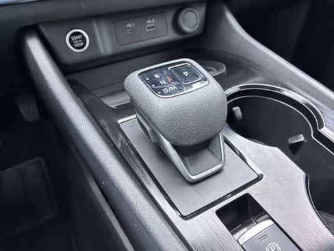 Used 2023 Nissan Rogue SV FWD image 33