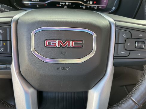 Used 2022 GMC Yukon SLT w/ SLT Luxury Package image 21