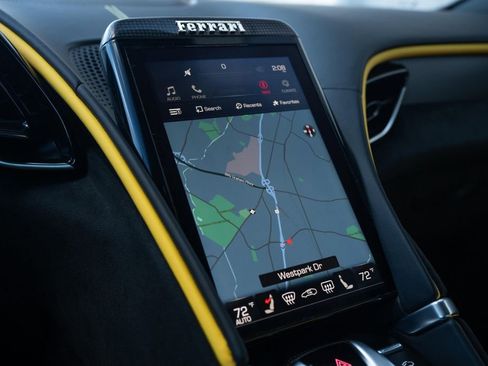 Used 2024 Ferrari Roma Spider image 41