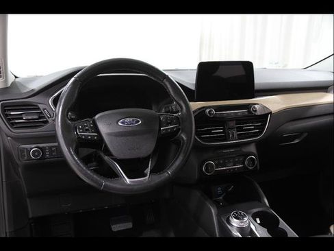 Certified 2022 Ford Escape Titanium w/ Titanium Elite Package AWD/4WD image 7