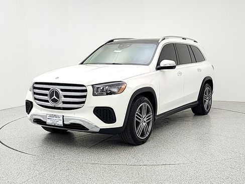Used 2024 Mercedes-Benz GLS 450 4MATIC image 1