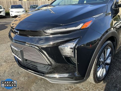 Used 2022 Chevrolet Bolt EUV LT w/ Convenience Package image 84