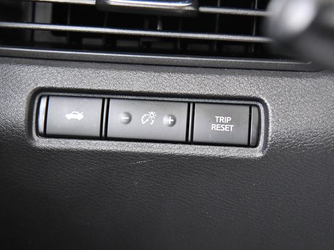 Used 2023 Nissan Altima 2.5 SR image 28