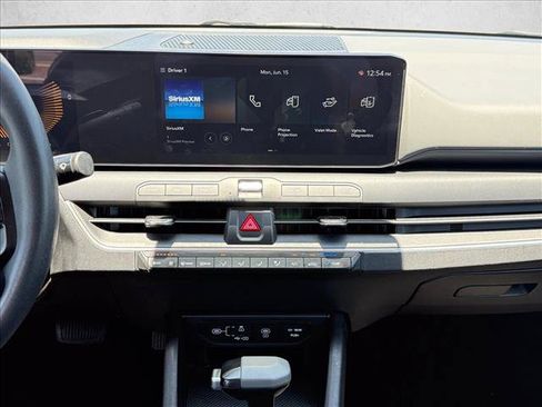 Used 2025 Kia K4 FWD image 17