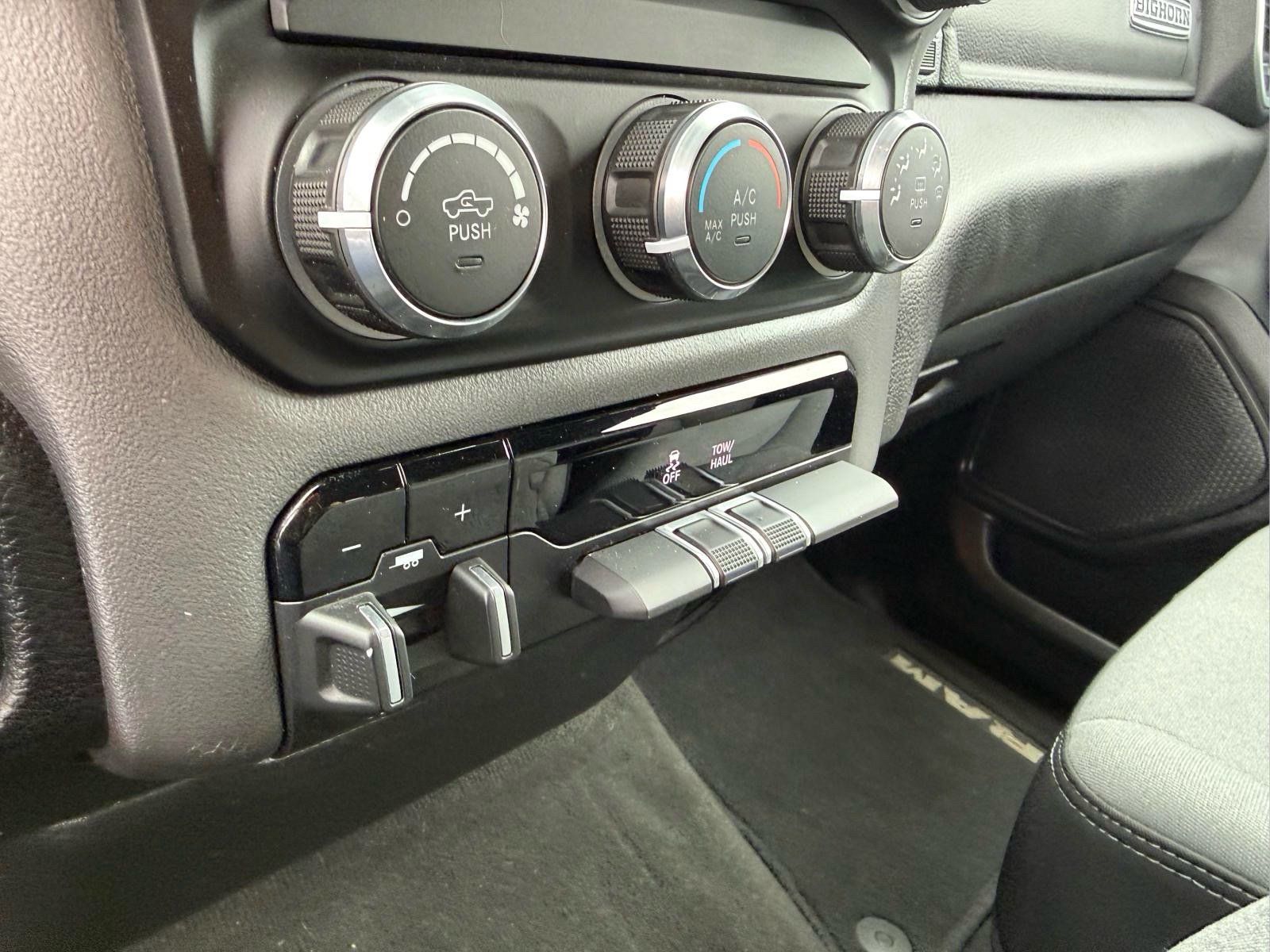 Used 2022 RAM 1500 Big Horn AWD/4WD image 25