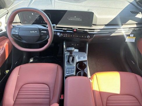New 2026 Kia Sportage SX FWD image 11