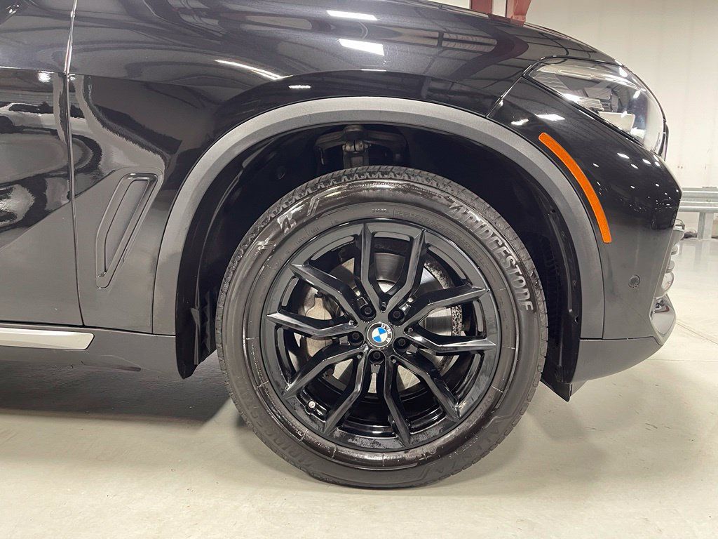 Used 2021 BMW X5 xDrive40i w/ Premium Package AWD/4WD image 16