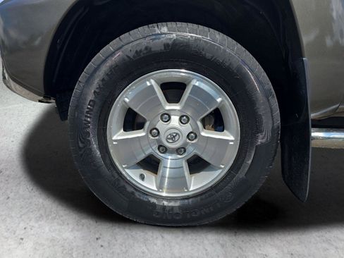 Used 2013 Toyota Tacoma 4x4 Double Cab image 28