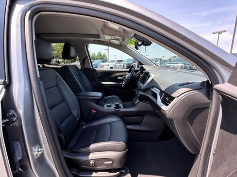 Used 2024 GMC Terrain SLT w/ Tech Package AWD/4WD image 13