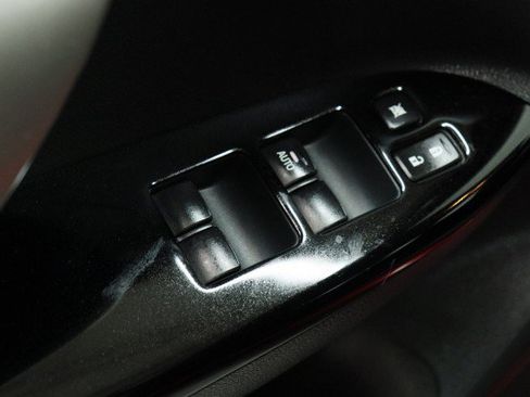 Used 2024 Mitsubishi Eclipse Cross LE AWD/4WD image 20