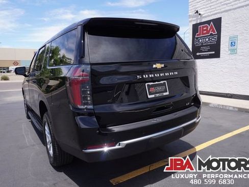 Used 2025 Chevrolet Suburban LT RWD image 51