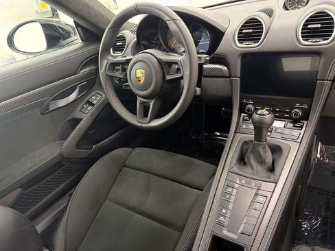 Certified 2025 Porsche 718 Boxster Spyder RS RWD image 25