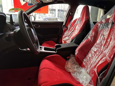 Used 2024 Honda Civic Type R image 16