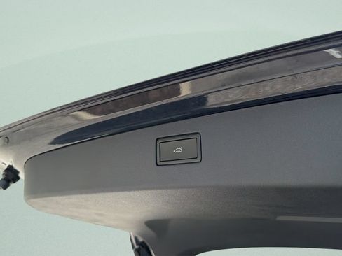 New 2026 Volkswagen Tiguan SE AWD/4WD image 24