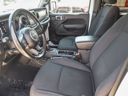 Used 2022 Jeep Wrangler Unlimited Sport AWD/4WD image 16