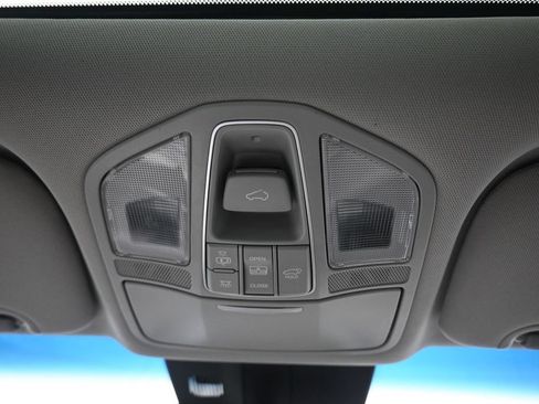 Used 2018 Hyundai Santa Fe AWD w/ SE Ultimate Tech Package 03 image 33