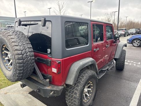 Used 2013 Jeep Wrangler Unlimited Sport image 3