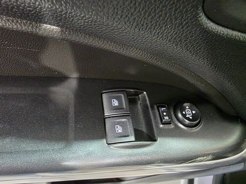 Used 2022 Chevrolet Colorado LT w/ Fleet Safety Package image 20