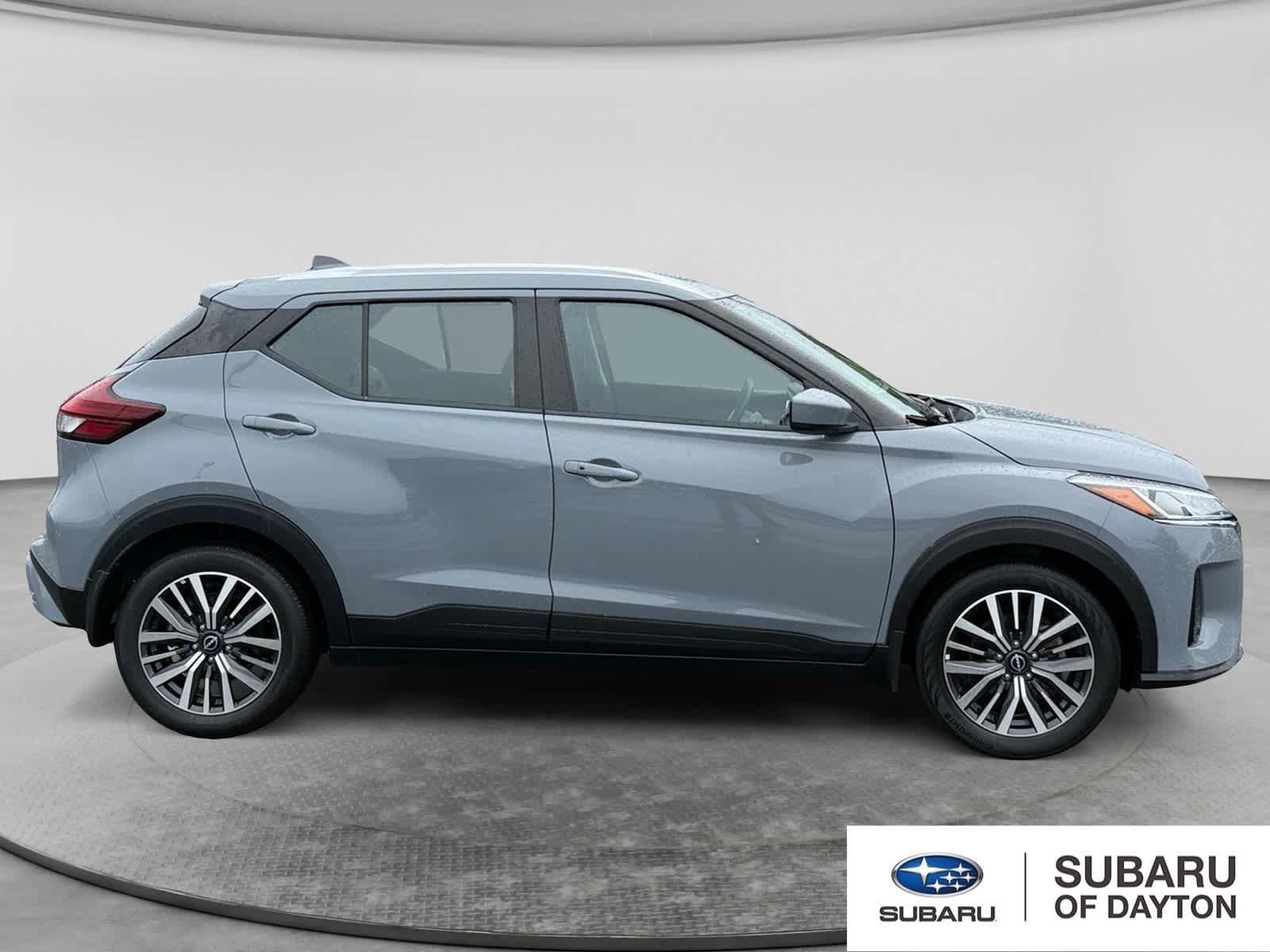 Used 2023 Nissan Kicks SV FWD image 4