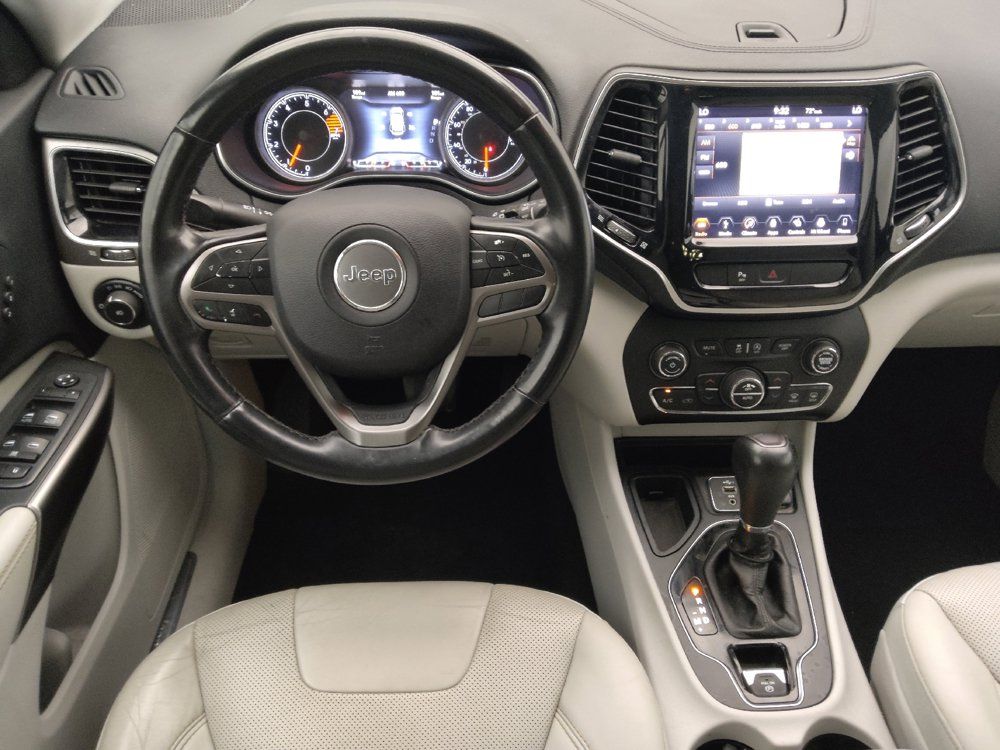 Used 2019 Jeep Cherokee Limited FWD image 22