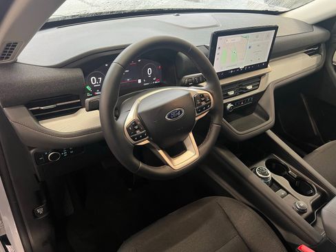 Used 2026 Ford Explorer Active image 11