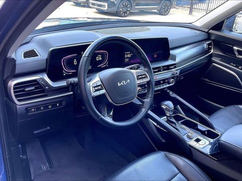 Used 2025 Kia Telluride S FWD image 13