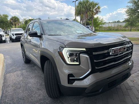 Used 2026 GMC Terrain Elevation w/ Elevation Premium Package AWD/4WD image 2