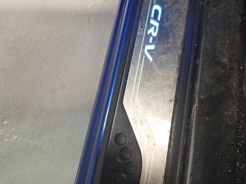 Used 2020 Honda CR-V Touring image 11