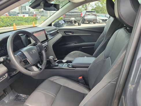 Used 2026 Toyota Camry XLE FWD image 11